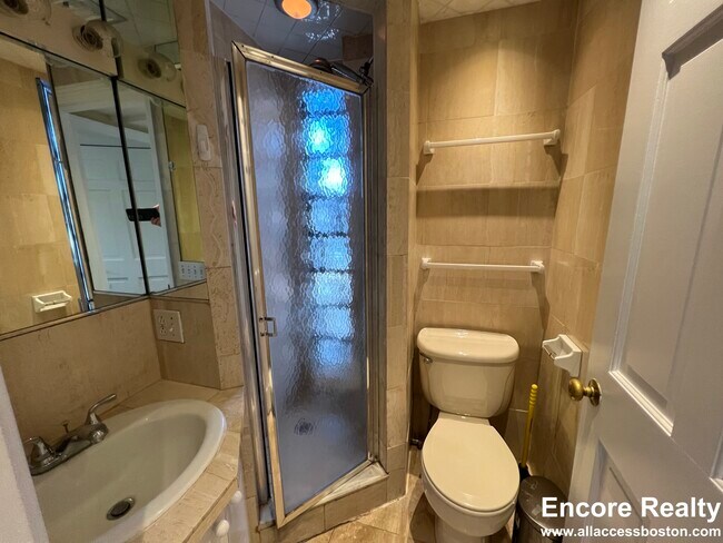 Photo - 109 Beacon St Unidad Penthouse