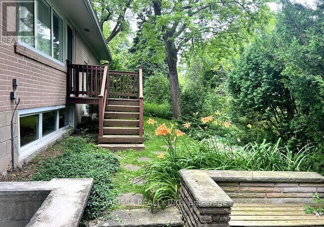 Photo - 1238 Donlea Crescent