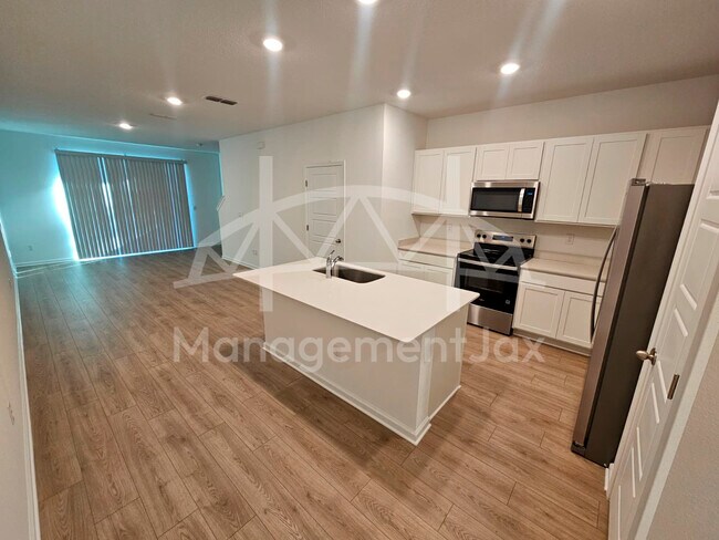 Photo - 5914 Ortega Lk Dr