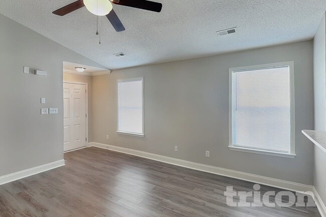 11608 Stewarts Crossing Dr