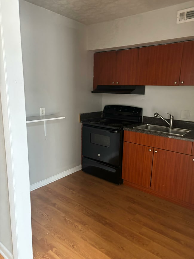 3728709719362478989.JPG - South of Maple Apartments