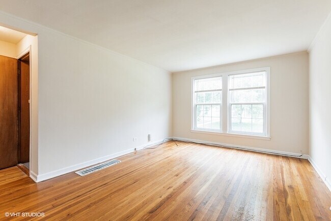 Photo - 4232 W Nelson St Unit 1