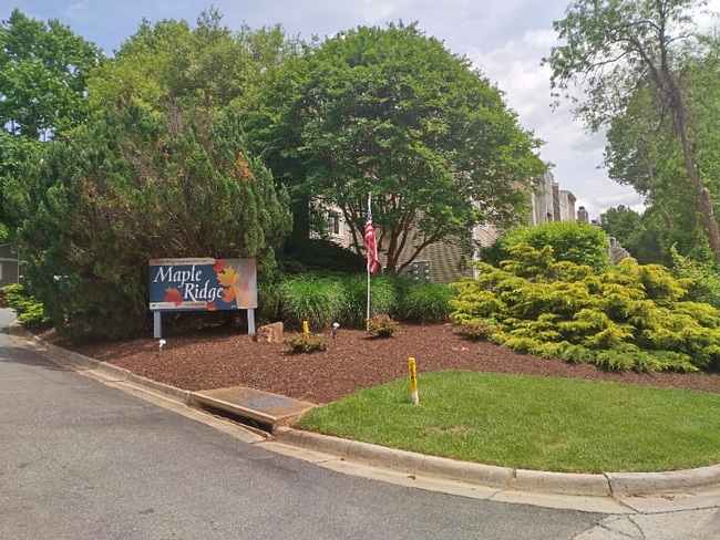 Building Photo - 600 Reusens Rd