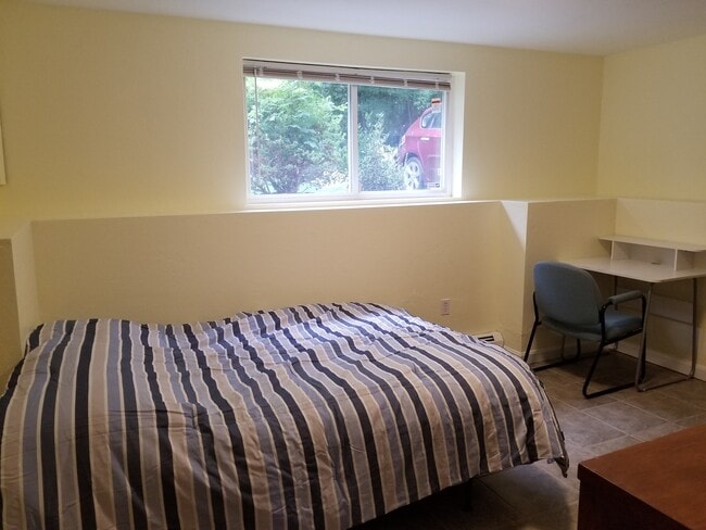 Photo - 2337 Kingstown Rd