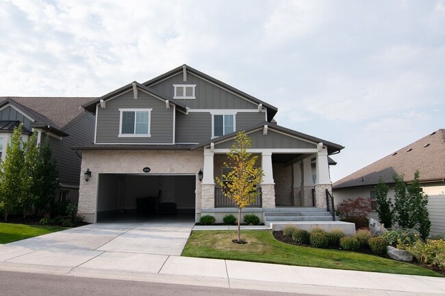 Photo - Gorgeous 2-Story Home In a Gated Community!