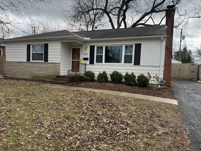 Building Photo - 3 Bedroom 1 Bath Ranch Home - Upper Arlington Schools