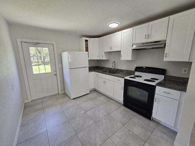 Photo - 4003 Ave I