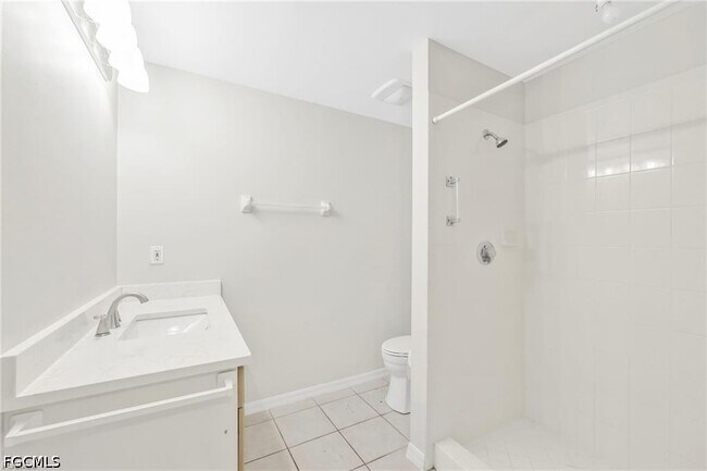 Photo - 14819 Laguna Dr Unit 403