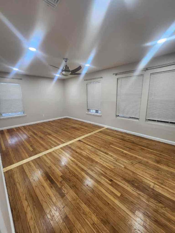 Photo - 202 Las Palmas Dr