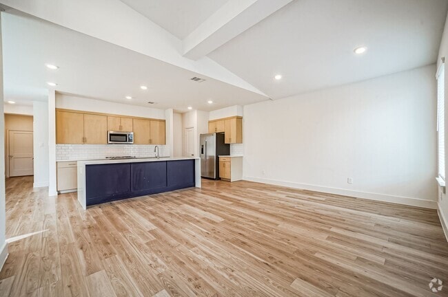 Building Photo - 2525 Appian Wy Unit B Rental