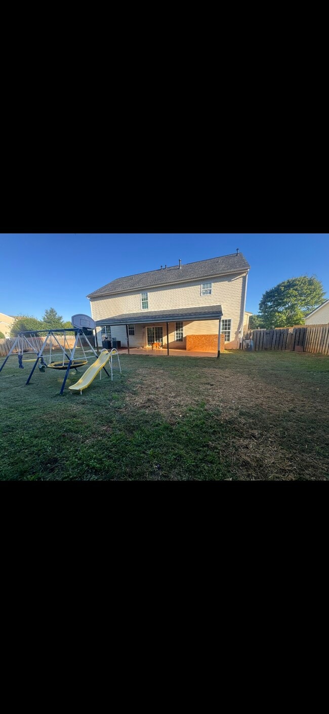 130 Sawhorse Dr