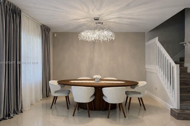 Photo - 829 NE 191st St