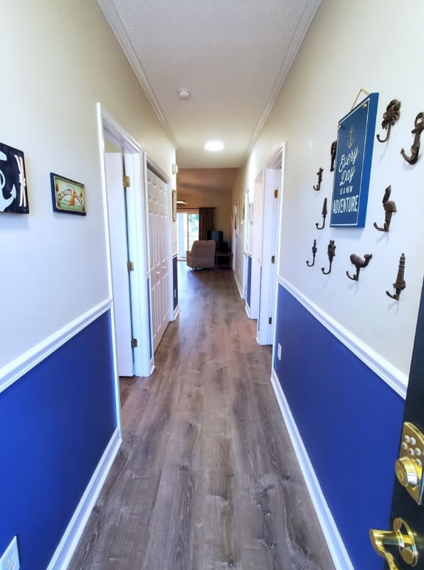 Photo - 710 Charter Dr