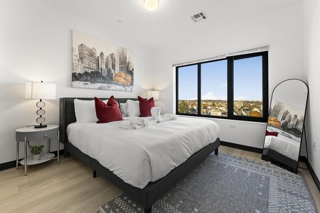 Photo - 600 Broadway Unidad 403