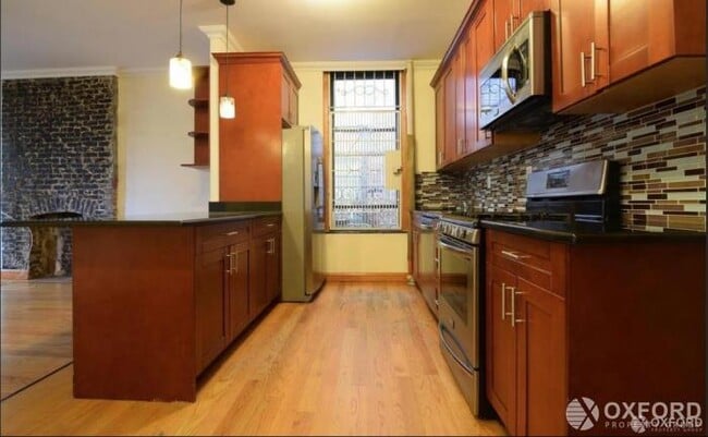 Photo - 3 bedroom in New York NY 10025 Unit 77C