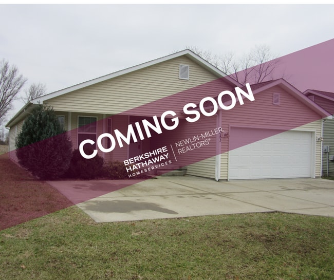 Building Photo - Large 5 Bedroom, 2 Bathroom Eastside Home - Pets Welcome*