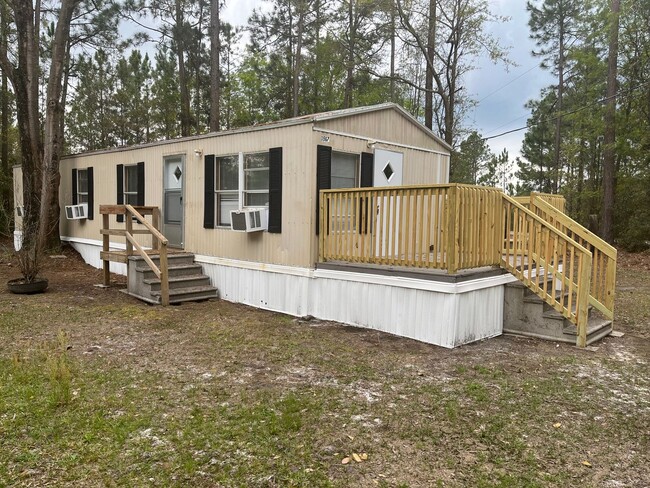 Available Now: Mobile Home with Large Yard... - Available Now: Mobile Home with Large Yard...