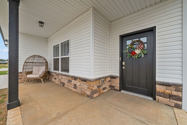 Photo - 1511 Kingbird Dr