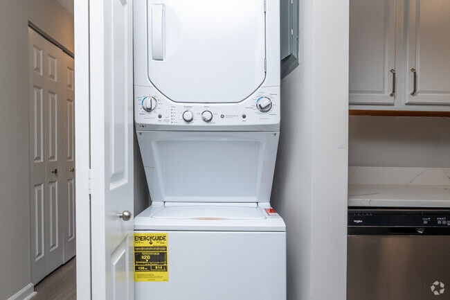 The Alexandria 1BR, 1BA -650SF - Laundry