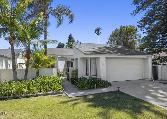 Photo - 7912 Emerald St