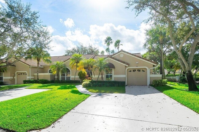 Building Photo - 1804 Rosewood Way
