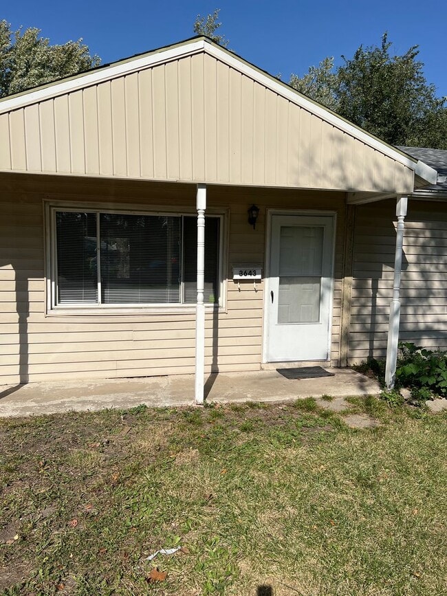 Photo - Spacious home - Great location!