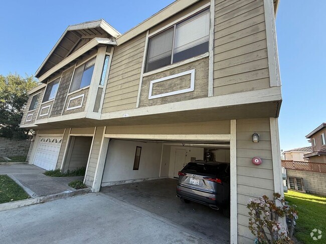 Building Photo - 605 E Phillips Blvd Rental
