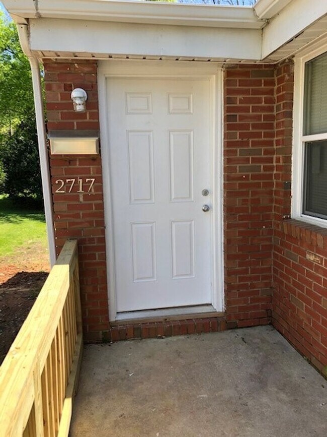 Cute 2 Bedroom Duplex near Freedom Drive - Cute 2 Bedroom Duplex near Freedom Drive House