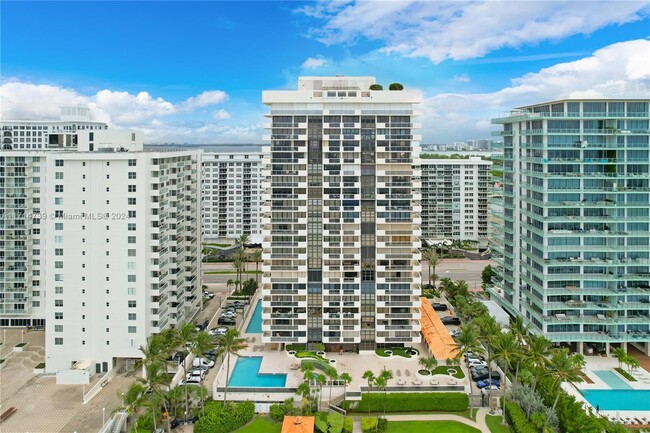 Photo - 5757 Collins Ave Condominio Unidad 603