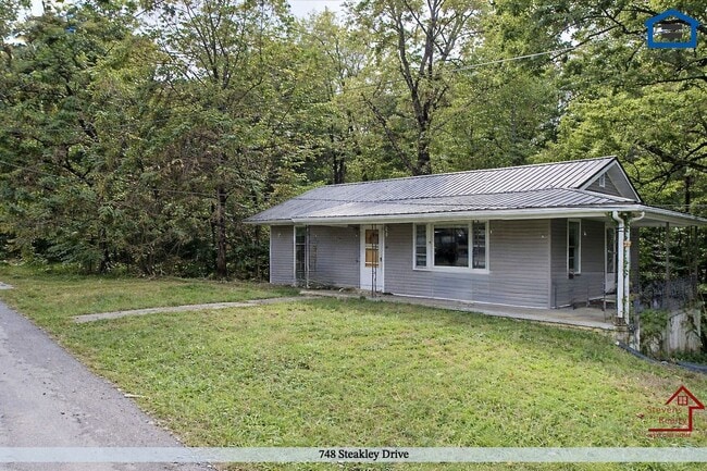 Photo - 748 Steakley Dr