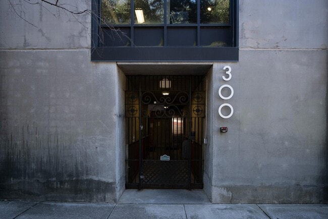 Photo - 1 Cool Blow St