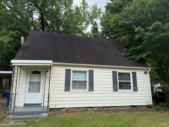 1036 Nancy Ln SE
