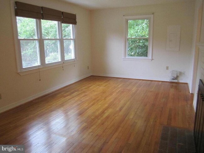 Photo - 3220 Dashiell Rd