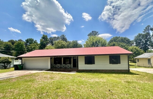 Photo - 2079 McDaniels Bridge Rd SW