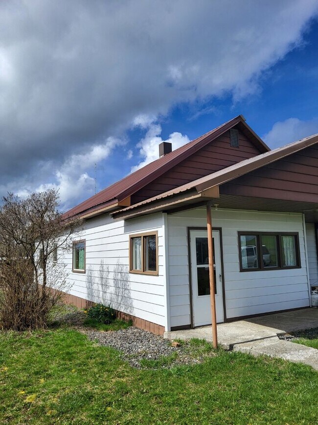 Building Photo - Beautiful Sunsets & Sunrises Rental