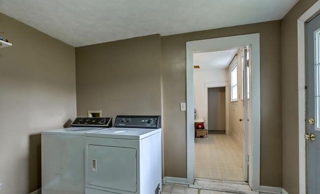 Photo - 4821 Walker Ave