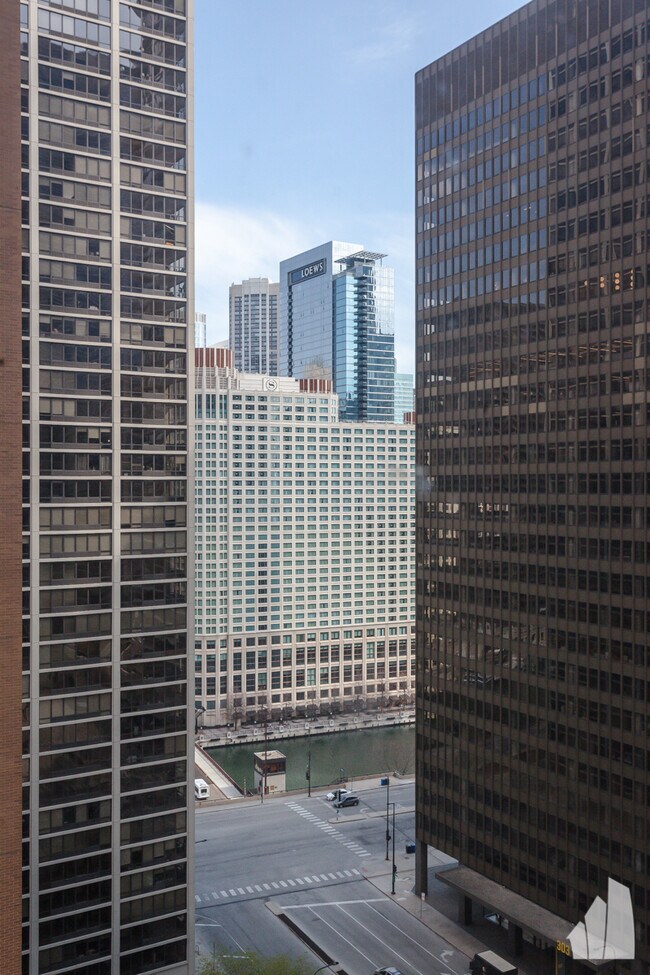 Photo - 222 N Columbus Dr Unidad 1906