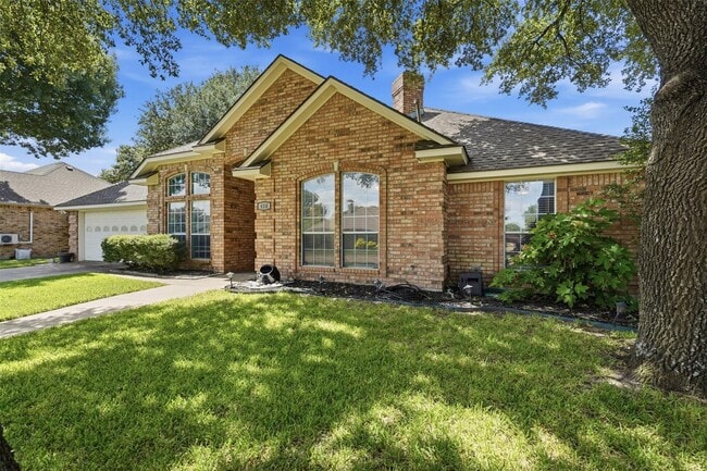 Photo - Home in Midlothian