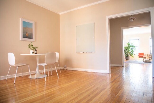 Photo - 434 W Roscoe St Unidad 6B