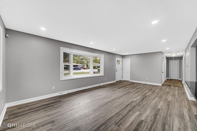 Photo - 7080 Delaware St