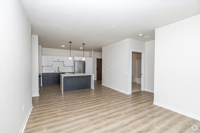2BR, 2BA - 1,132SF - Living Room