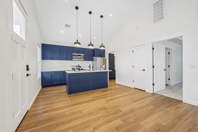 Photo - 6300 W Memorial Rd Unit 104