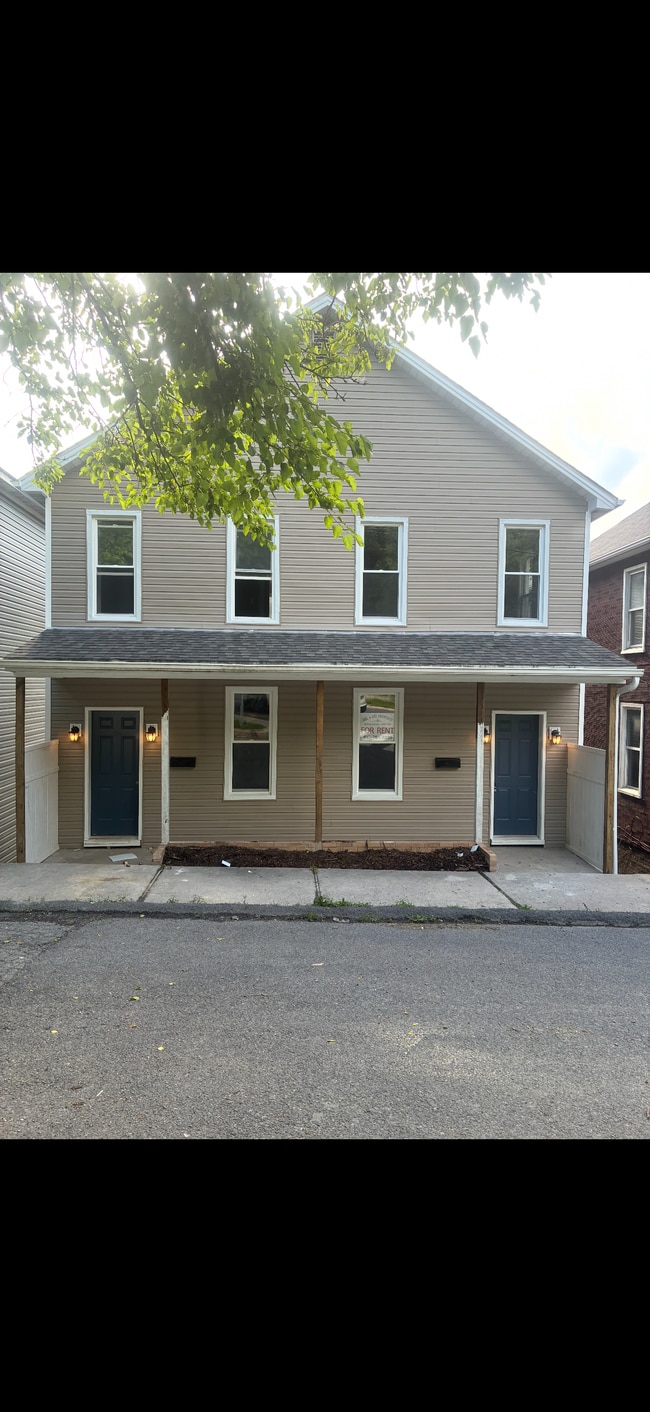 405 Ascension St