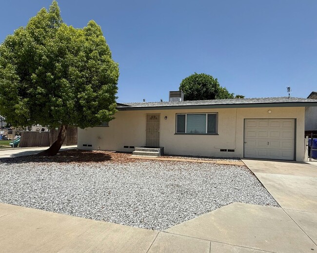 Photo - 12315 13th St Unidad Main House