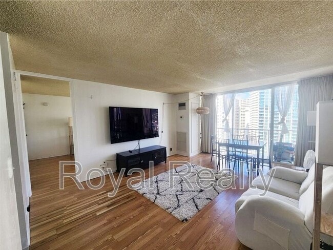 Photo - 1925 Kalakaua Ave Condo Unit #2104