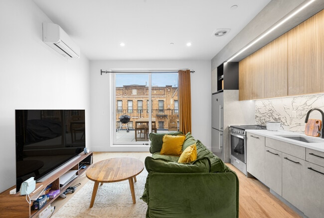 Photo - 1526 Lincoln Pl Condo Unit 4R