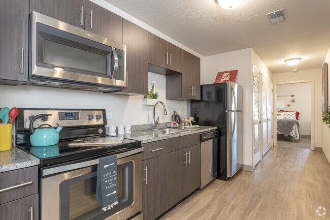 Student | Evolve Tuscaloosa - Student | Evolve Tuscaloosa Apartments