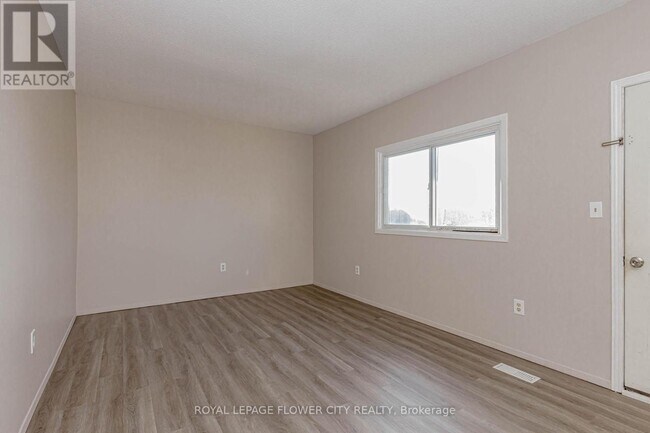 Photo - 195 Denistoun St