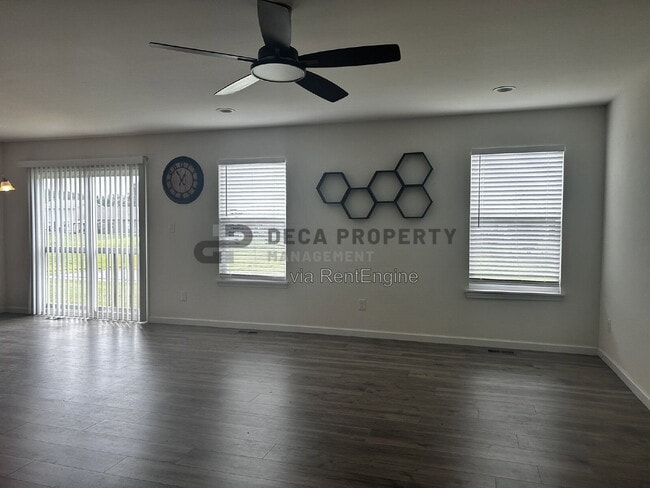 Photo - 288 Crestfield Ct