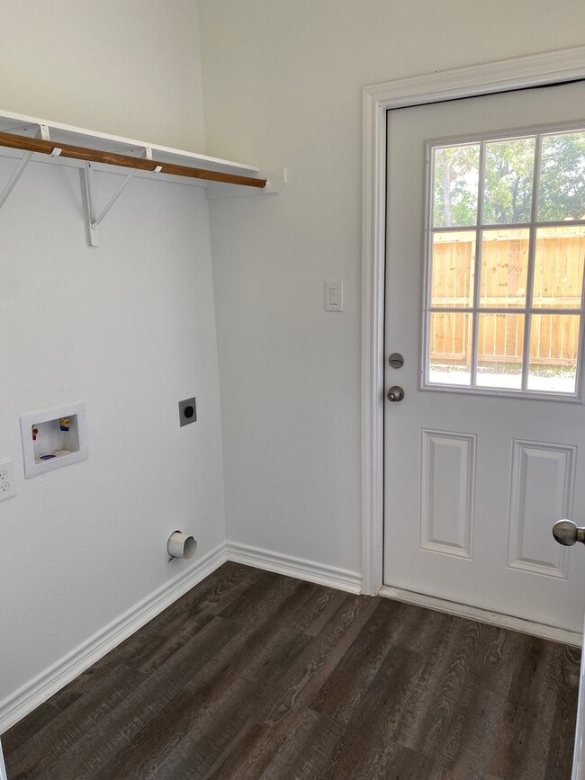 Building Photo - 24029 S Wildwood Dr Unit 47